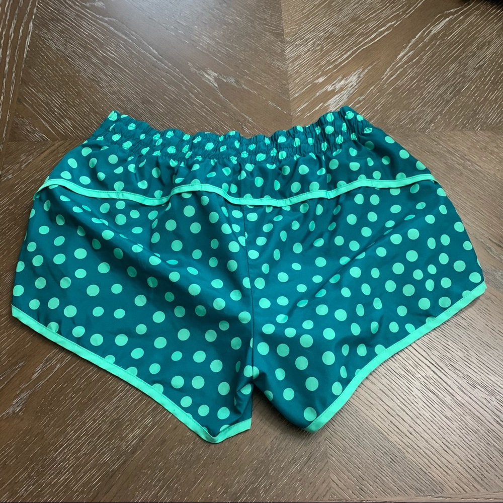 Danskin Now green polka dot athletic shorts Size L - Picture 2 of 10